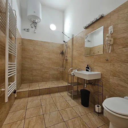 Lejlighed Cityvibes Studio For 4 Budapest